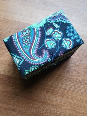 Vera Bradley BLUE RHAPSODY Recipe Box. Retired.